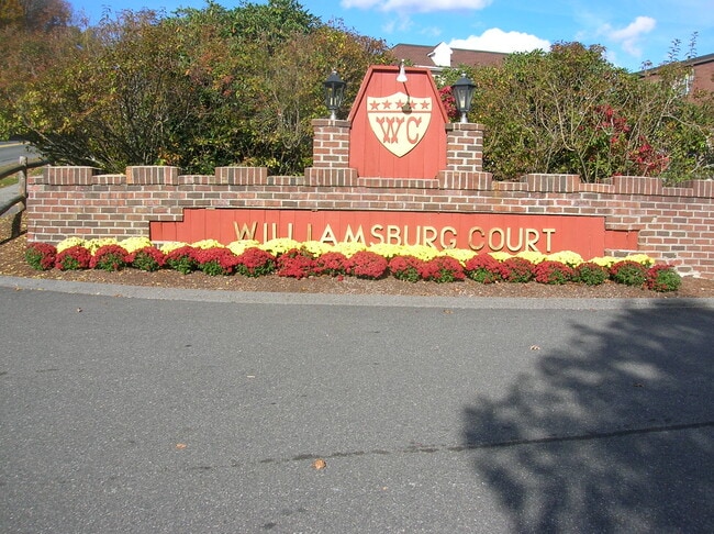 Building Photo - 28 Williamsburg Ct Unit #2