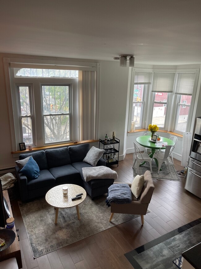 Building Photo - 500 N 34th St Unit 1