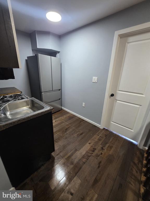 Photo - 6169 Glenmore Ave