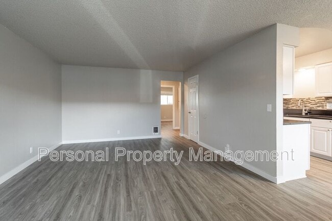 Photo - 1008 NE 86th St