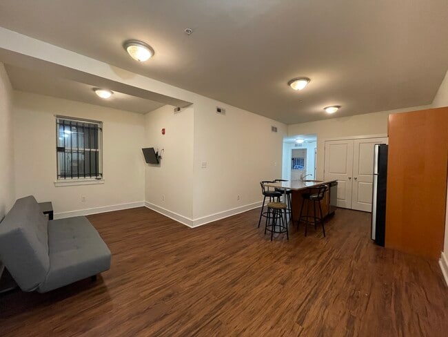 Photo - 3836 Spring Garden St