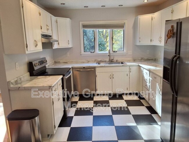 Photo - 813 Mohave Ct