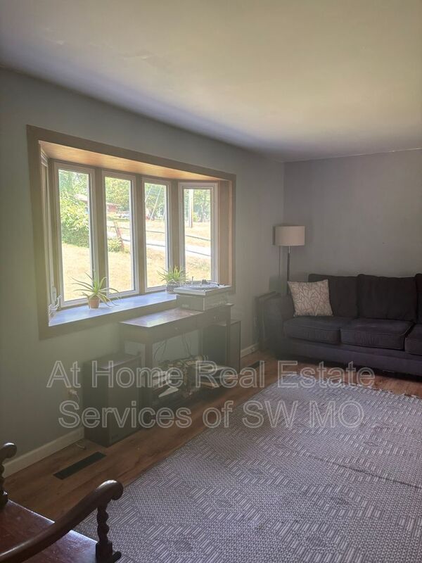 Photo - 6124 S Farm Rd 131