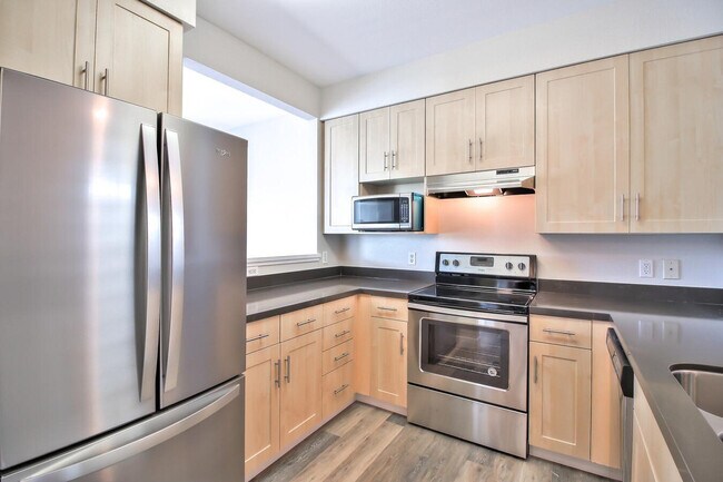 Photo - 3616 Flora Vista Ave Unit ID1280513P