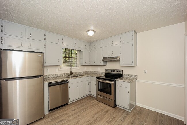 Photo - 140 Hunt Ridge Dr