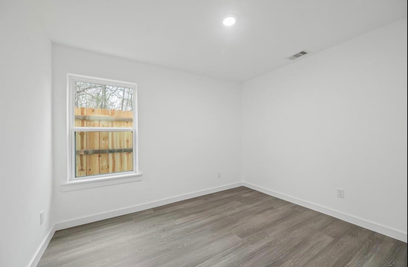 Photo - 7804 Crestview Dr Unit B