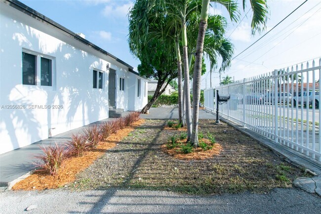 Photo - 2324 NW 14th Ave