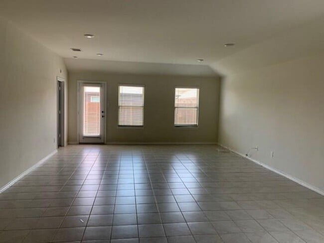 Photo - 814 Rustic Meadows Trl