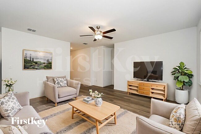 Photo - 2524 Goodrich Rd