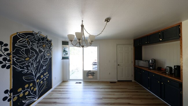 Photo - 3 Bed 2.5 Bath - Groups - Pet Friendly - Large Yard - NAS Whidbey