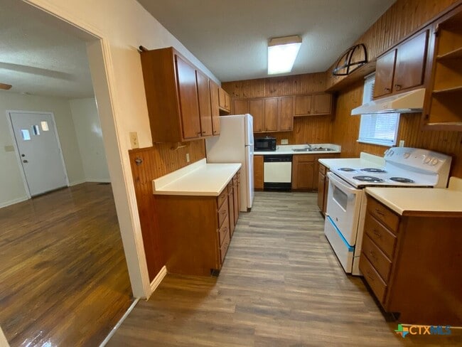 Photo - 826 Burleson St Townhome
