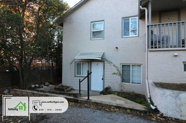 Photo - 1907 Grace Ave Unidad B