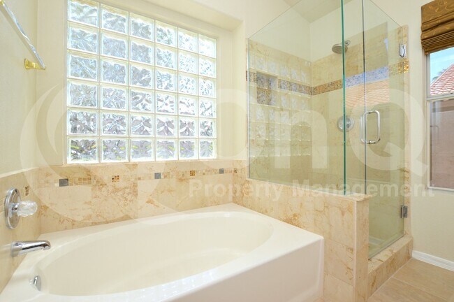 Photo - 1661 W Springfield Way