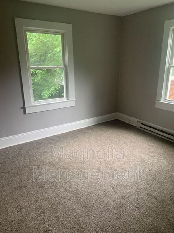 Photo - 413 Davis St