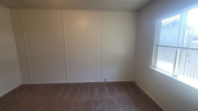 Photo - kirsh03 Unit B