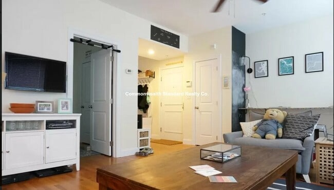 Photo - 7 Sutherland Rd Unit 201