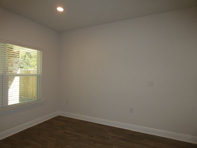 3810 Hawks Landing Cir