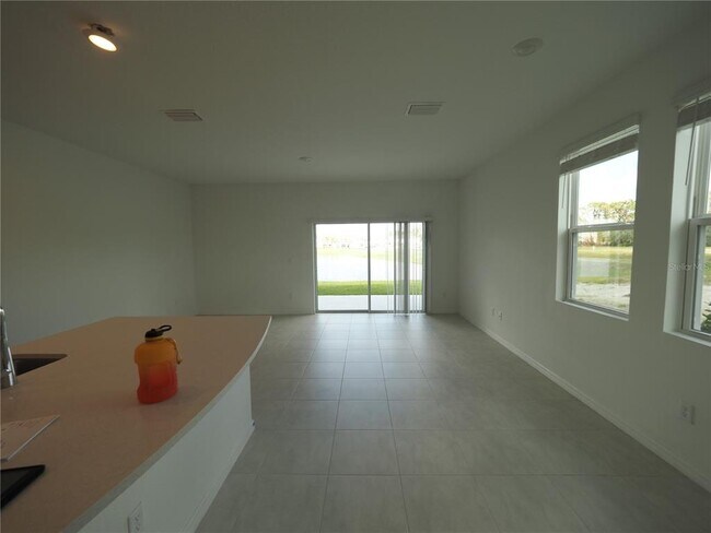 Photo - 5872 Biscotti St