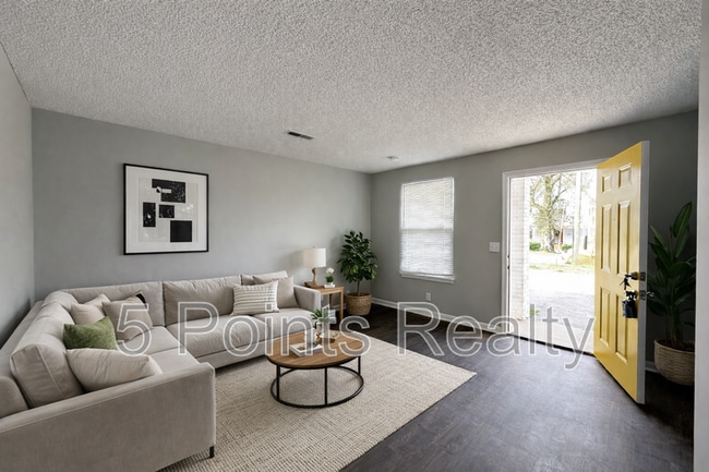 Photo - 308 Prince Ave