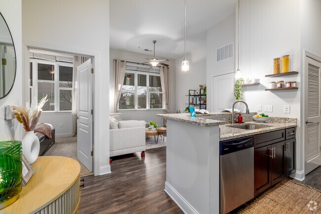 1BR, 1BA