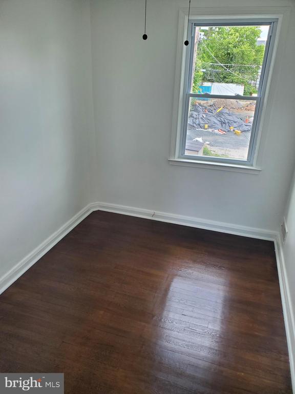 Photo - 1534 Doolittle Rd