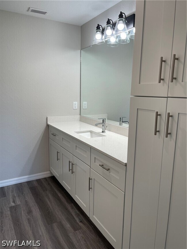 Photo - 609 NW 25th St