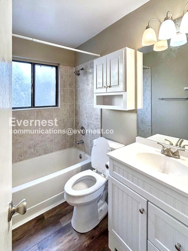 Photo - 6655 Lonsdale Dr