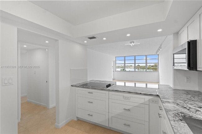 Photo - 1301 NE Miami Gardens Dr Unit 302W