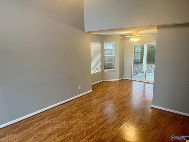 Photo - 2524 Autumn Ridge Dr SW
