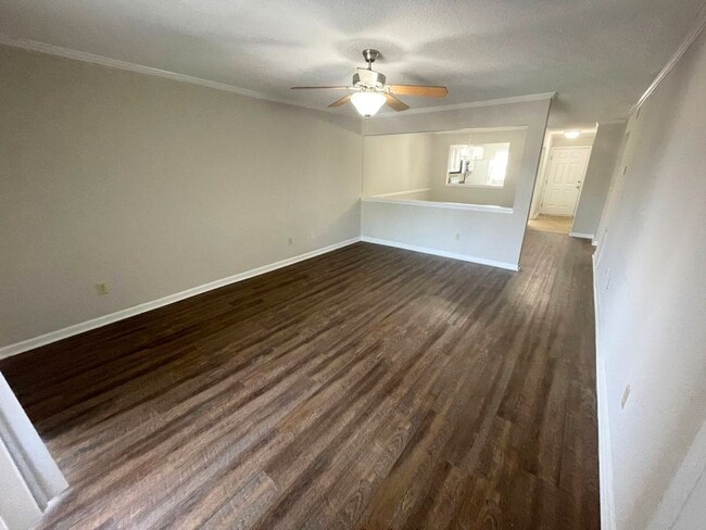 Photo - 2505 W Broad St
