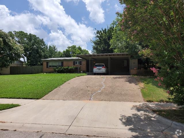 Building Photo - 106 W Scotland Dr Rental