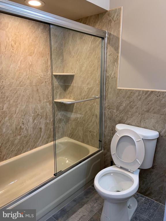 913 Washington Ave Unit 3