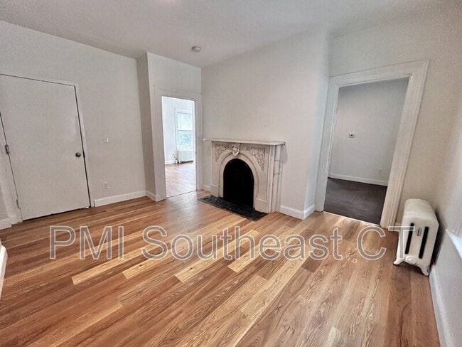 Photo - 54 Roath St Unit Apt 2