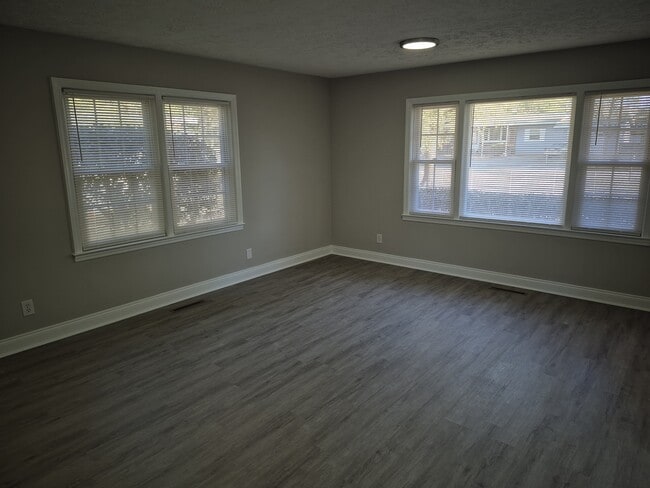 Photo - 1120 Wellons Dr