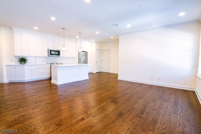 Photo - 29 Euclid Ave Unit 203