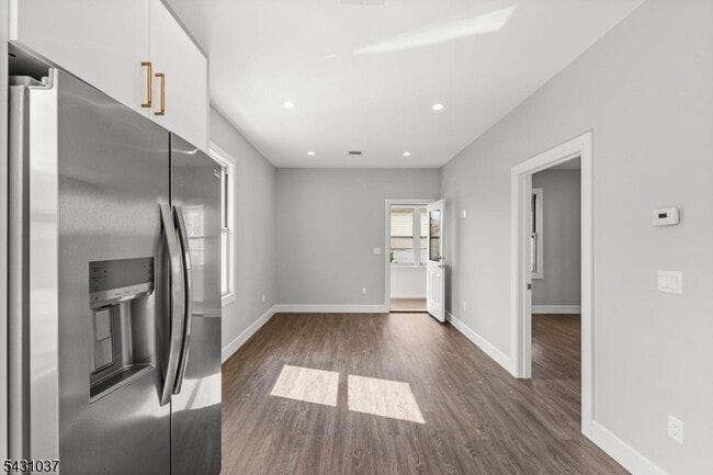 Photo - 59 Locust Ave Unit 2R