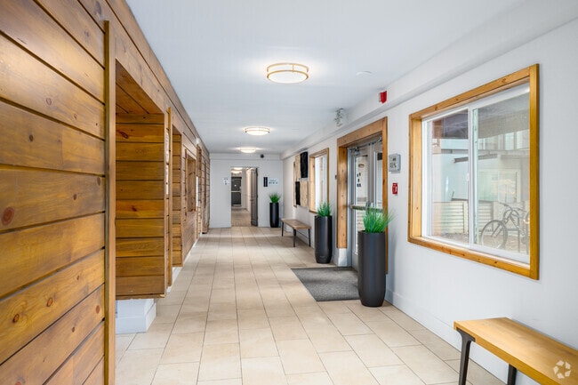 Photo - Parker off Pearl