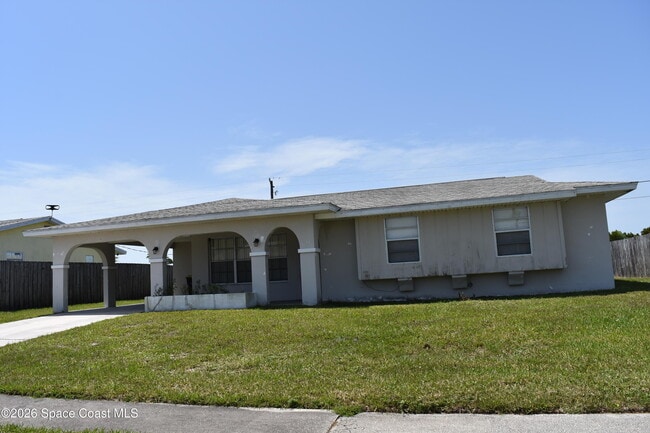 Building Photo - 3134 Edgewood Dr NE