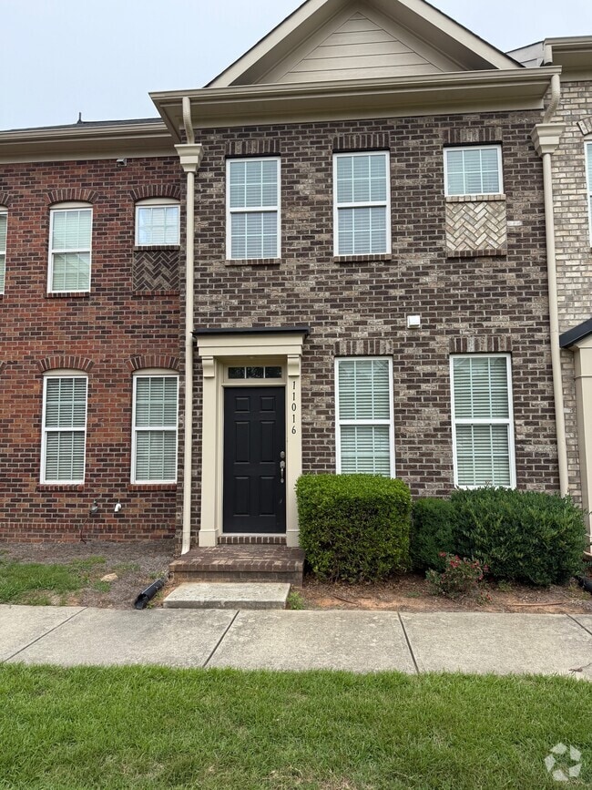 Building Photo - 11016 Cedar Walk Lane Rental