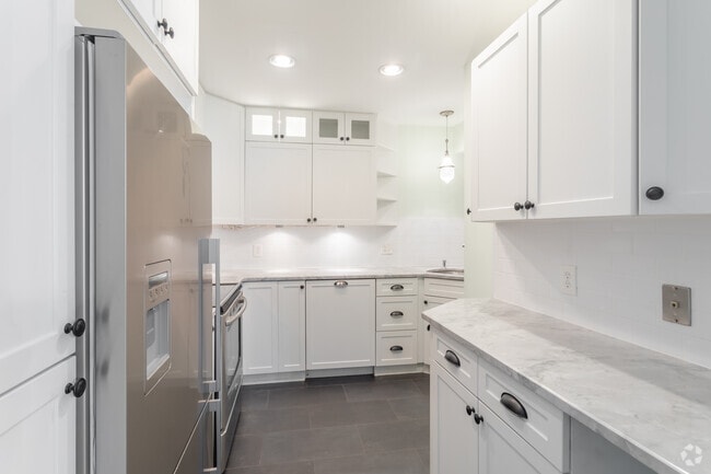 Building Photo - 2919 S Woodstock St Unit A Rental