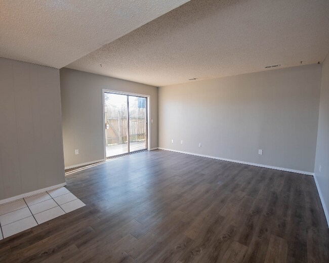 Photo - 2054 Garland Ave