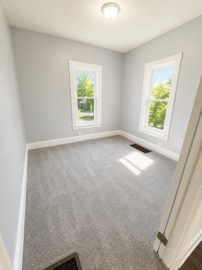 Photo - 202 N Brookfield St