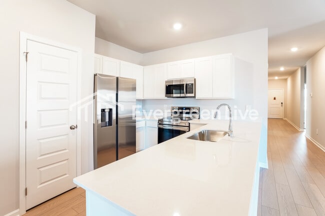 Photo - 17767 Denham Cir