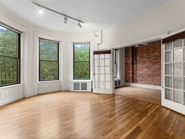 Photo - 473 Beacon St Unidad 4 Rental