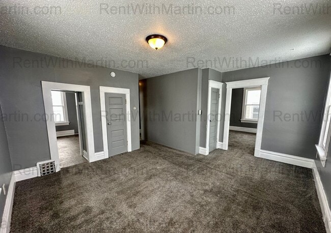 Building Photo - 910 Mulberry St Unit Apt 3