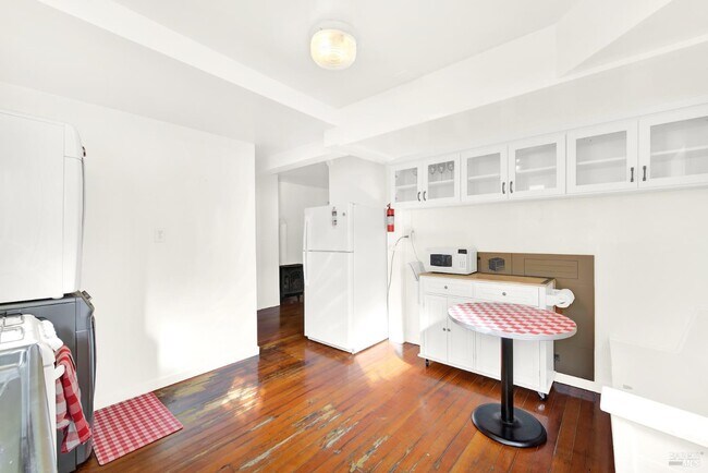 Photo - 519 Virginia St