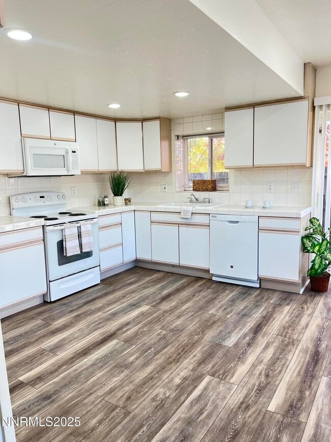 Photo - 506 E Taylor St