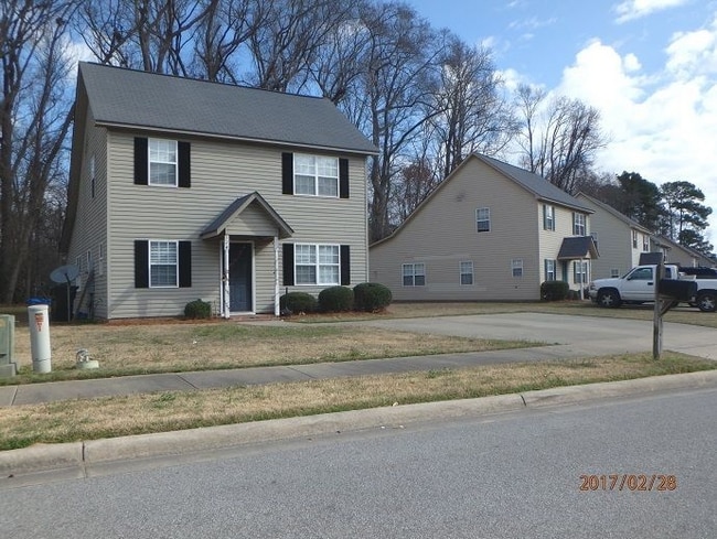 Photo - 106 Stratford Rd