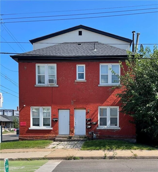 Building Photo - 524 John St N Unit 5