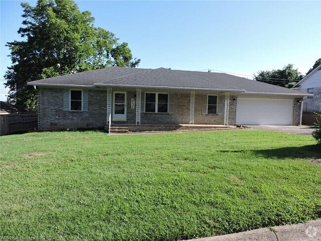 Building Photo - 6724 Riviera Dr Rental